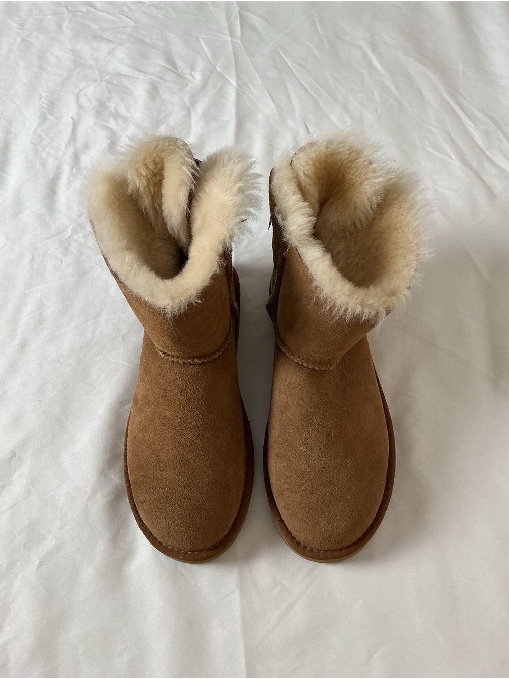 Yellow Earth Chestnut Genuine Sheepskin Boots Back Bow Size 7